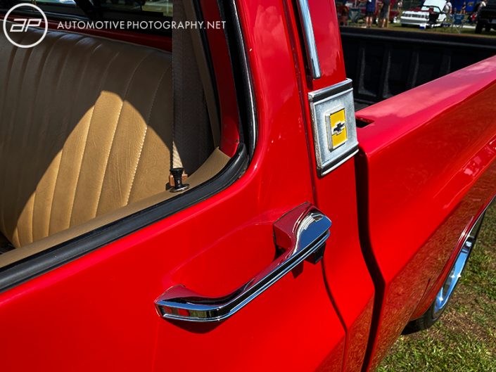 Chevy Silverado C10 - Door